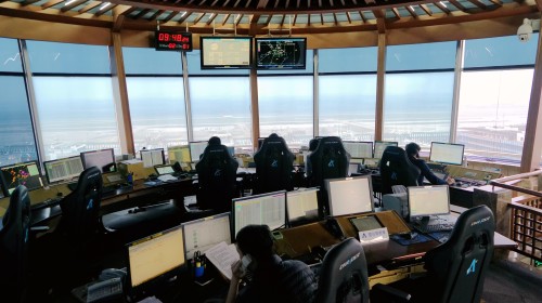 春运保障·海南空管塔台管制大厅秩序井然（师吉耀 拍摄）.jpg